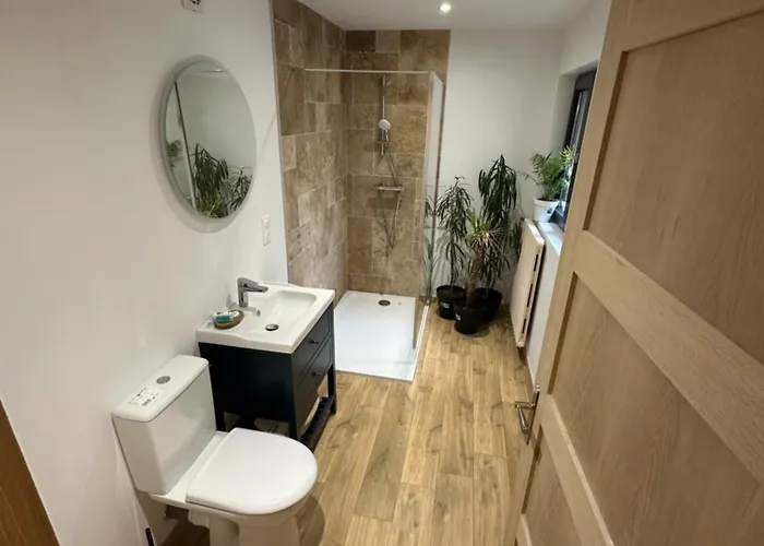 1- La Petite Appartement *